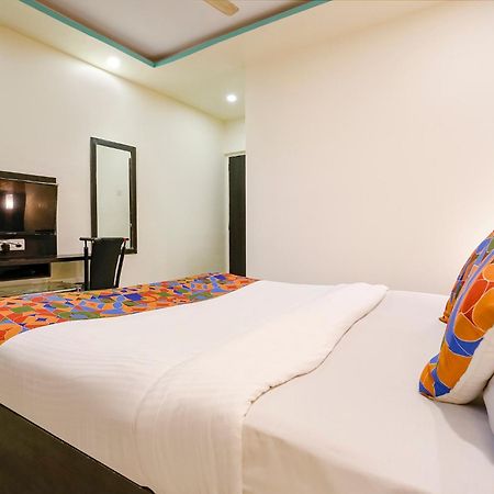 Capital O 71375 Hotel Sai Vihar Lodging&Boarding Kolshet Bagian luar foto