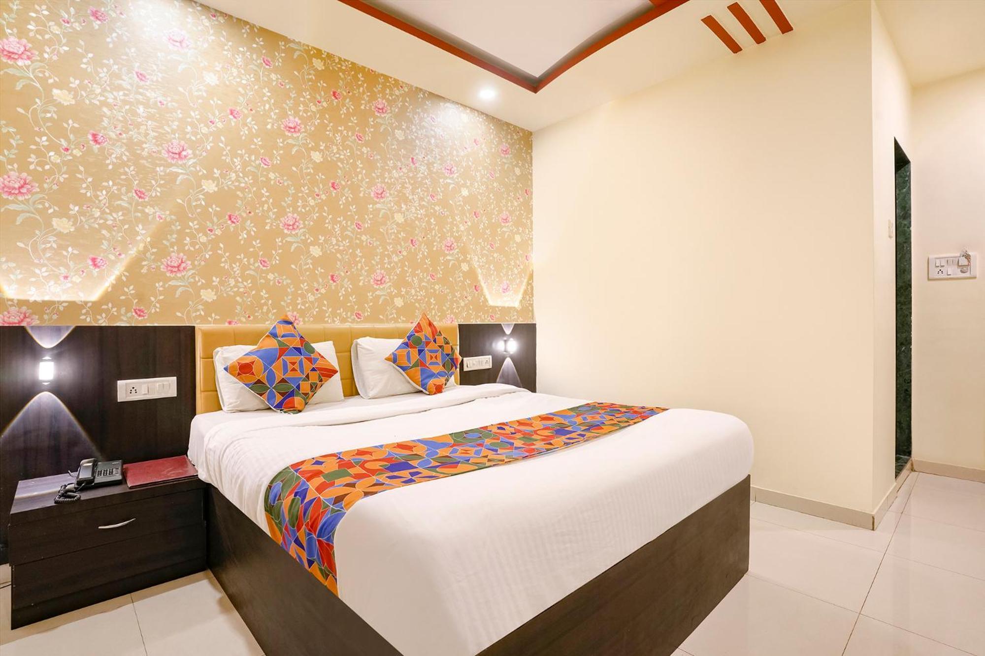 Capital O 71375 Hotel Sai Vihar Lodging&Boarding Kolshet Bagian luar foto