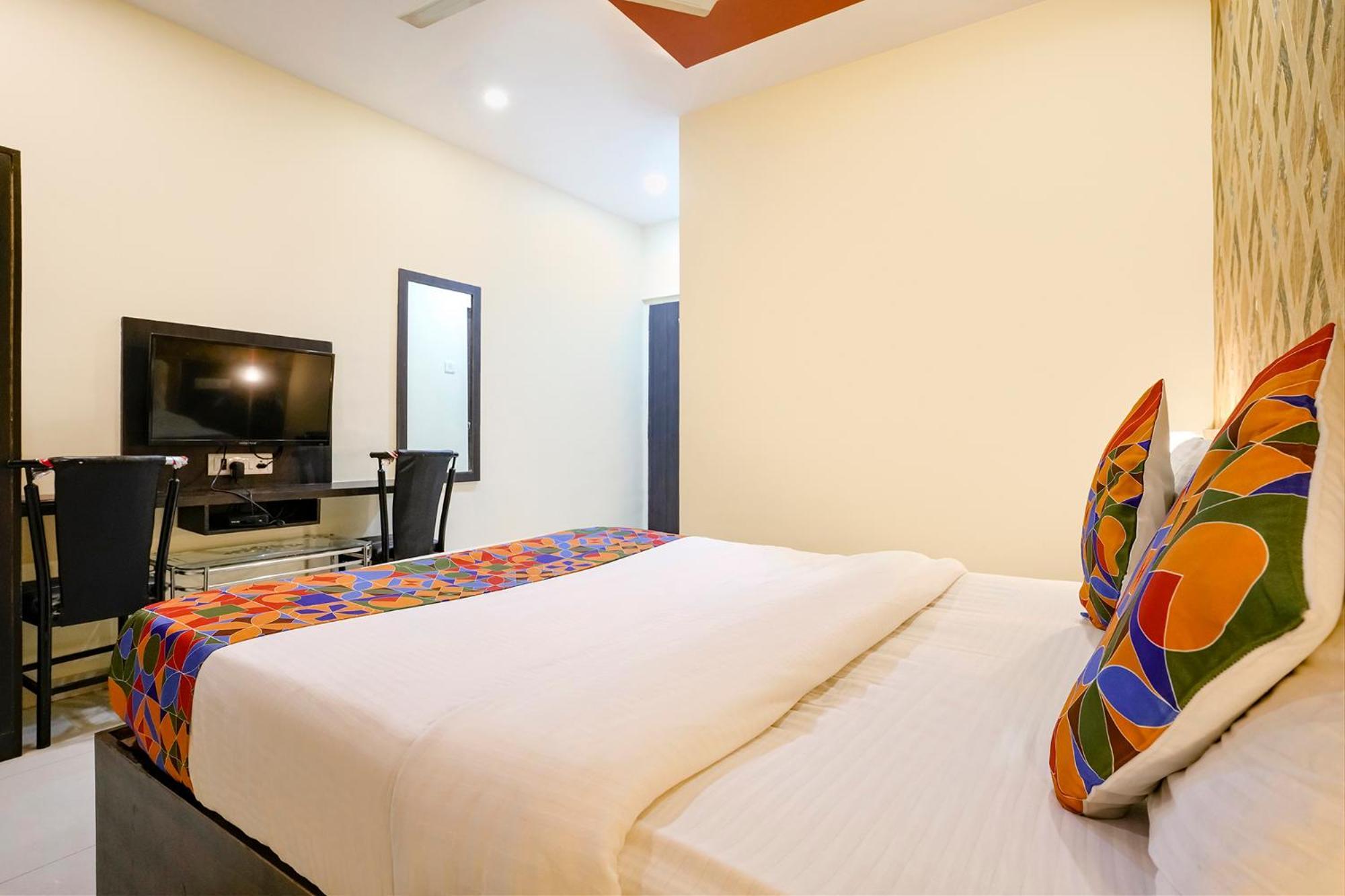 Capital O 71375 Hotel Sai Vihar Lodging&Boarding Kolshet Bagian luar foto