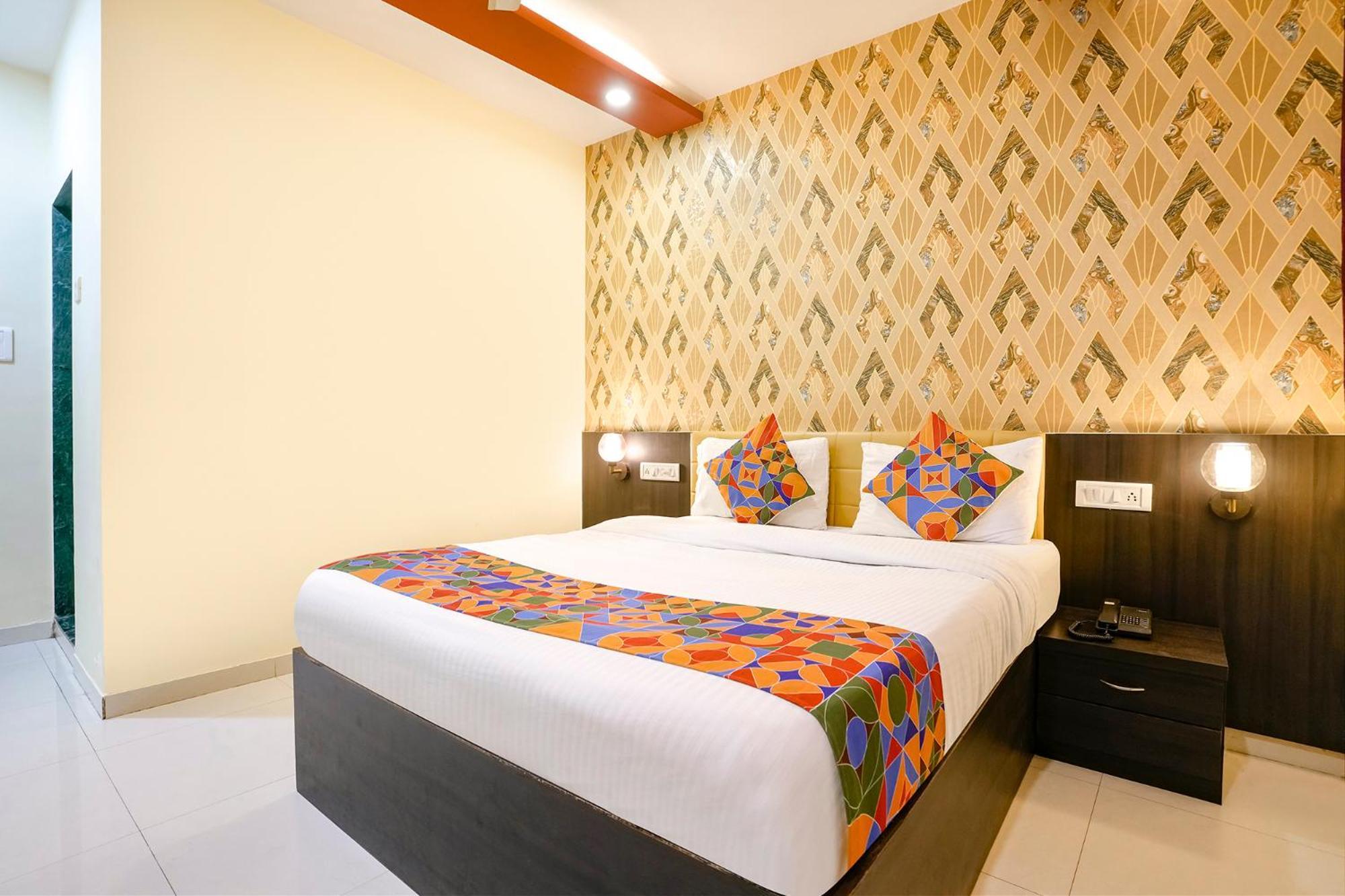 Capital O 71375 Hotel Sai Vihar Lodging&Boarding Kolshet Bagian luar foto